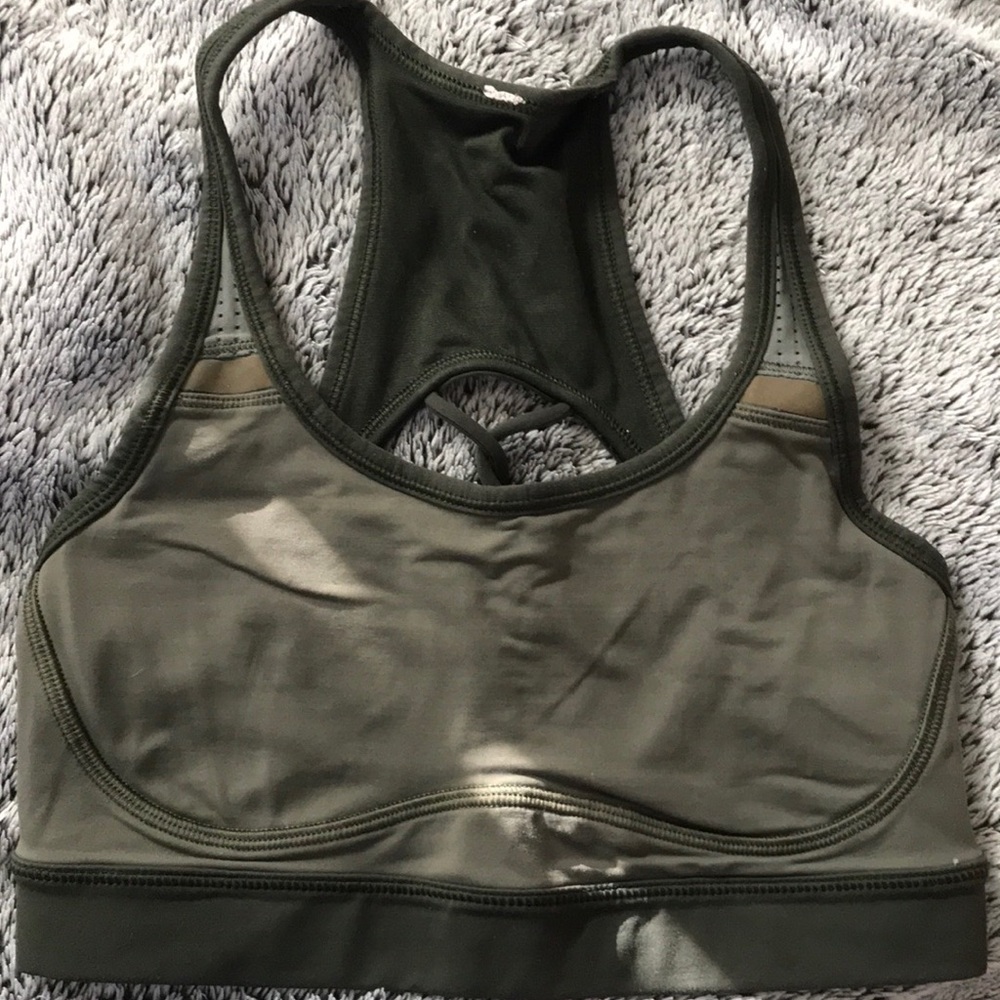 LULULEMON sports bra